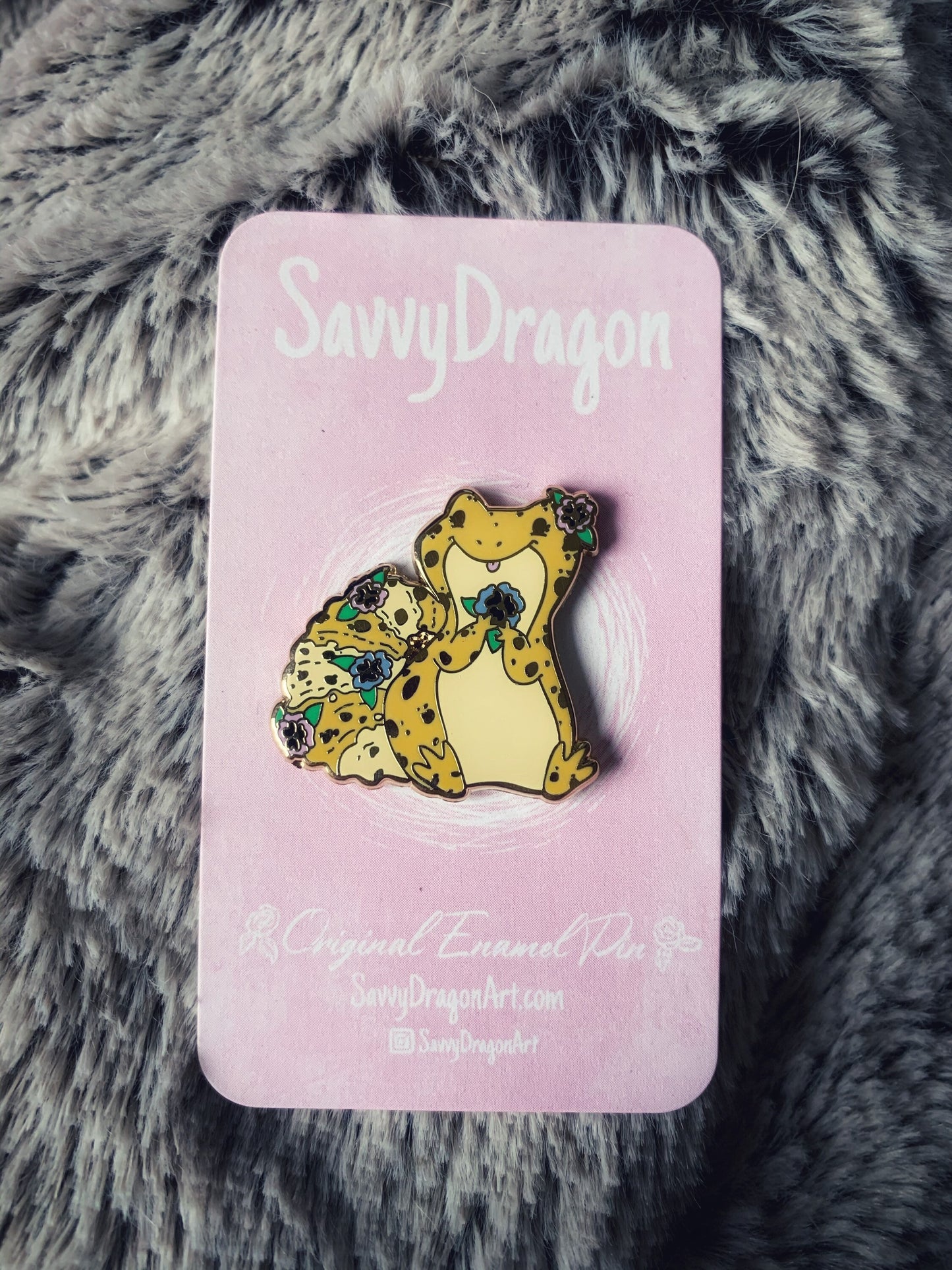 Floral Animal Pins - Red Panda/ Leopard Gecko/ Kitty/ Owl - kawaii cute nature color aesthetic flower cherry blossom Sakura lizard yellow